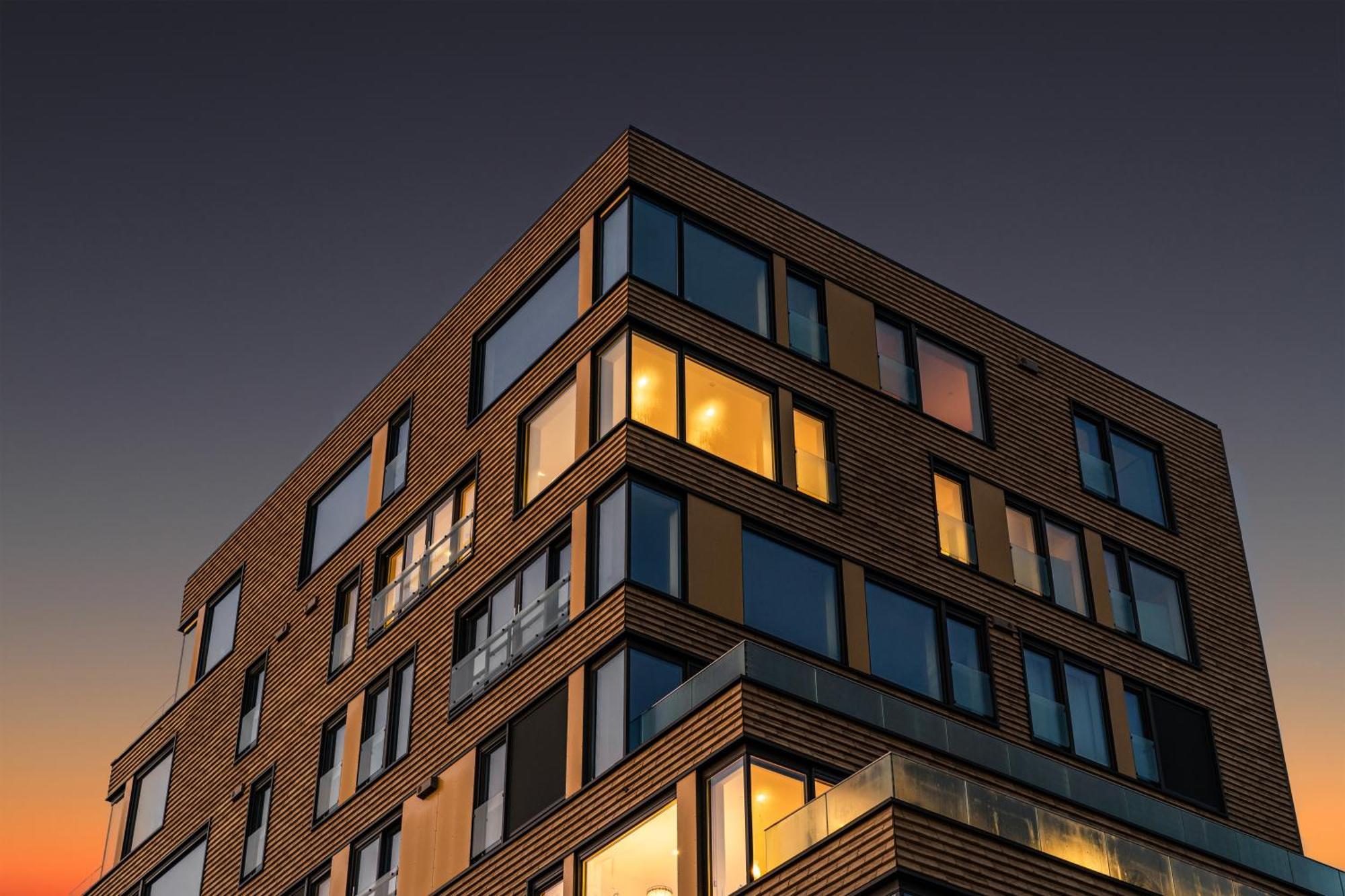 Luxury Apartment Downtown Tromso With 2 Bedrooms And 2 Bathrooms And Parking المظهر الخارجي الصورة